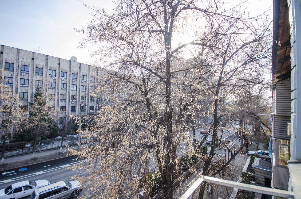 Золотой Квадрат Шевченко 75 Apartment Almaty Luaran gambar