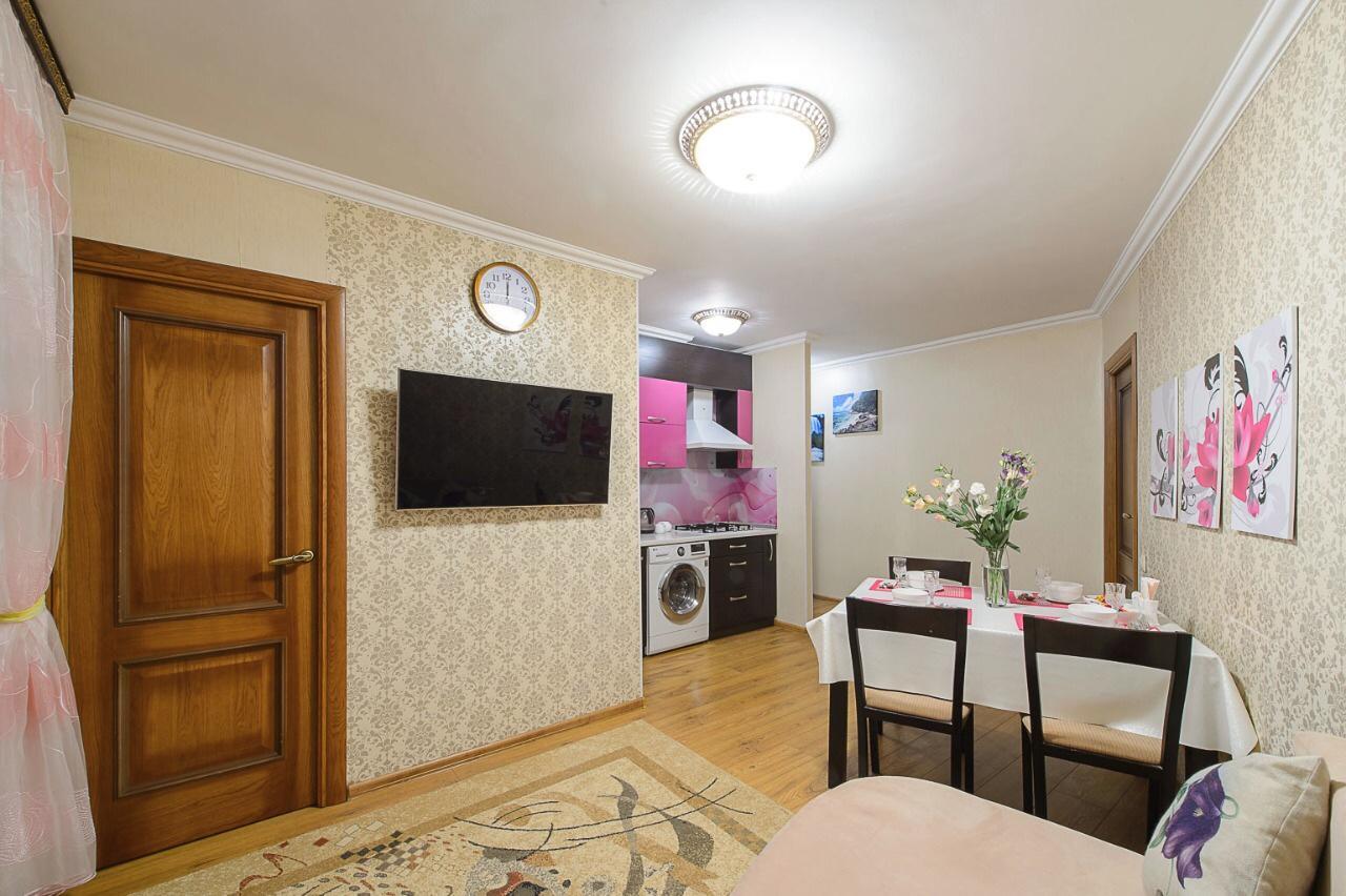 Золотой Квадрат Шевченко 75 Apartment Almaty Luaran gambar